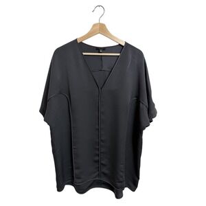 Prive Black Blouse Women's Size L Short‎ Sleeve V-Neck Minimalist Top